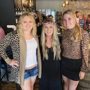 Meet your Posher, Stefanie